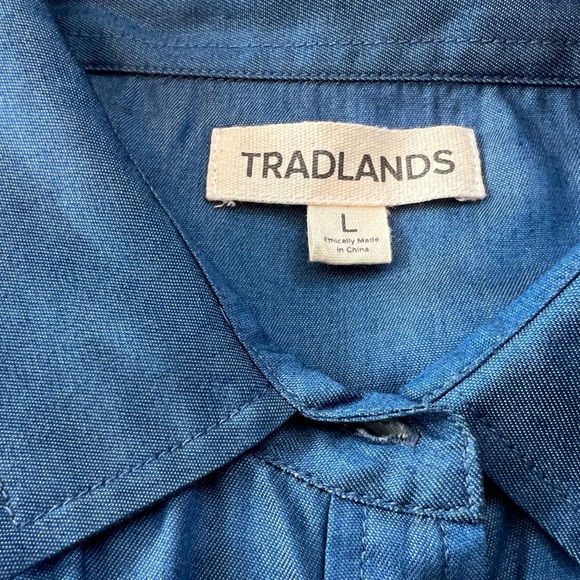 Tradlands Chambray Button Down Long Sleeve in Large NWOT Tencel - Picture 8 of 9
